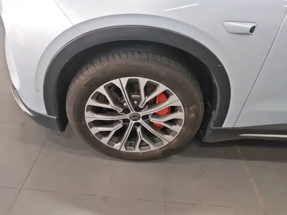 Nio EC6