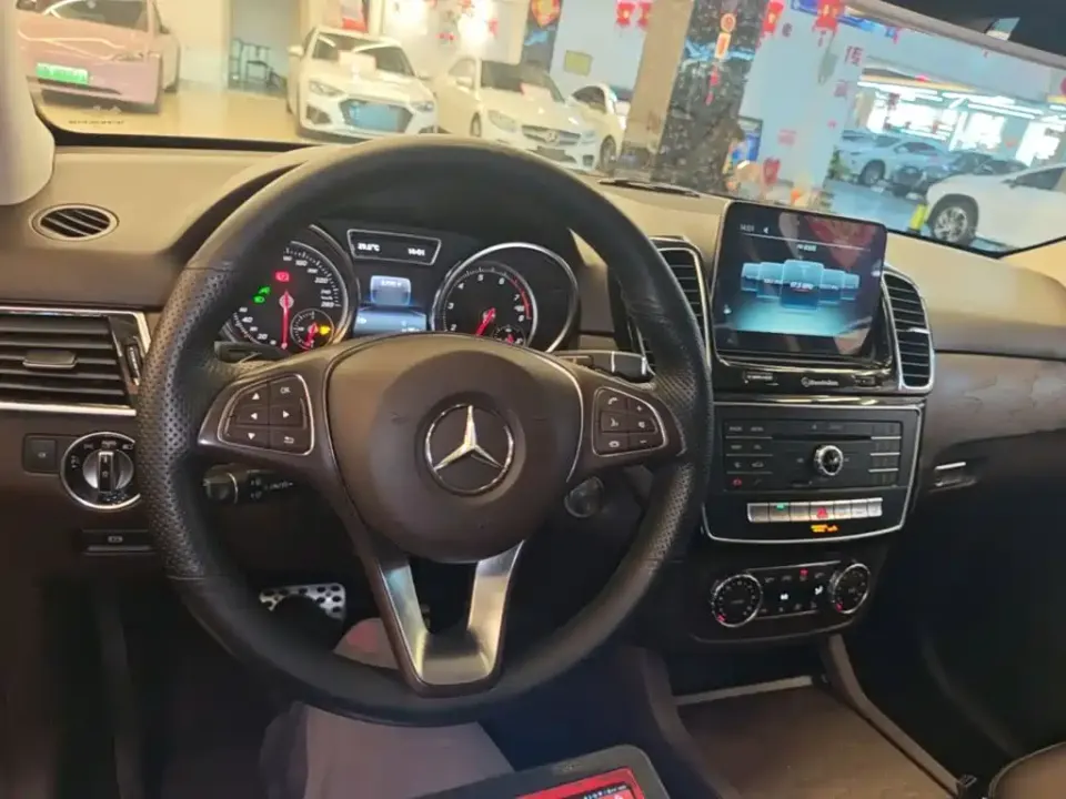 Mercedes-Benz GLE (Import)