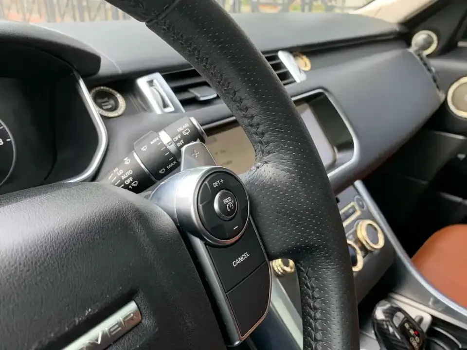 Land Rover Sport