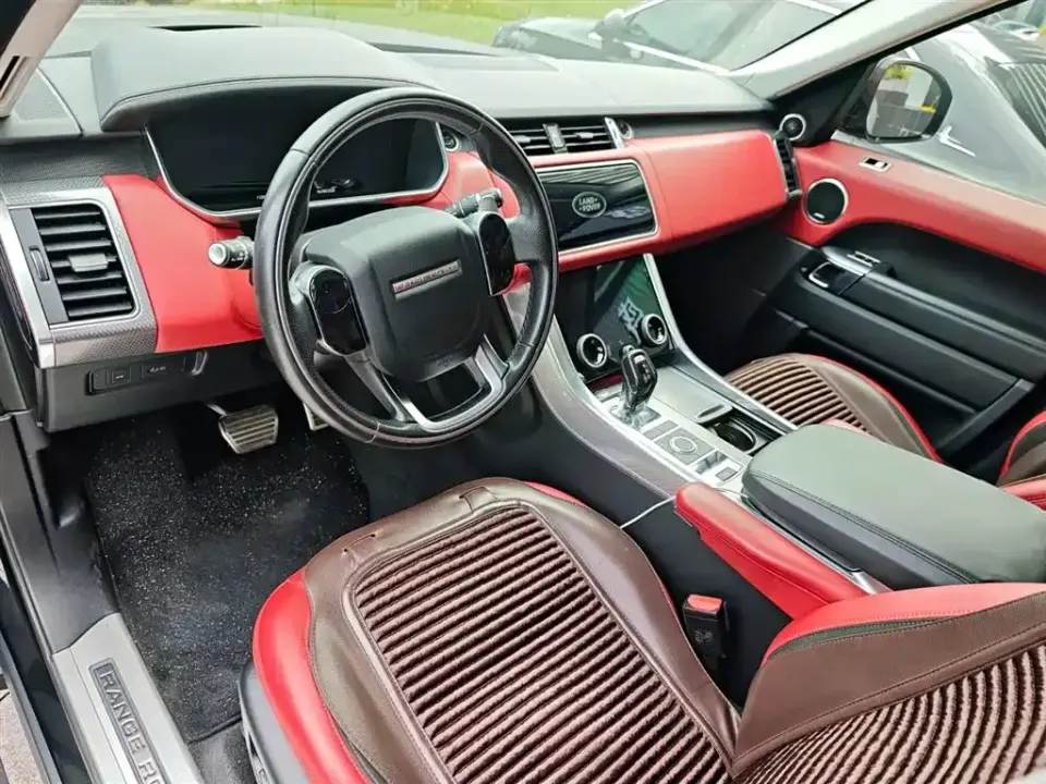 Land Rover Sport