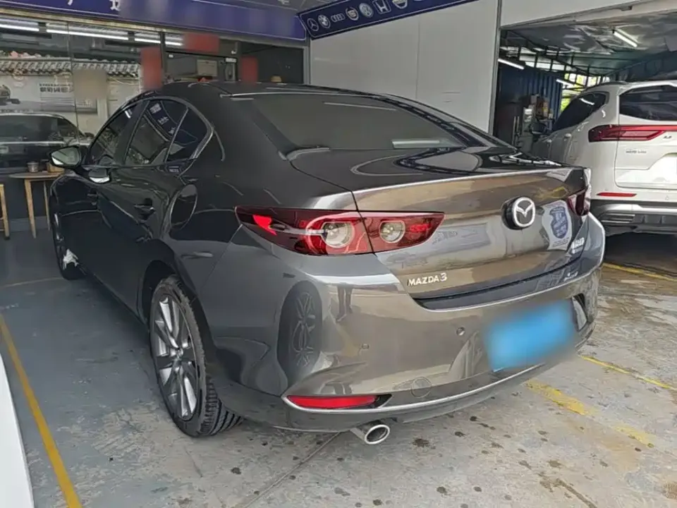 Mazda 3 Axela