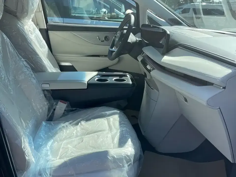 Buick GL8 Hybrid