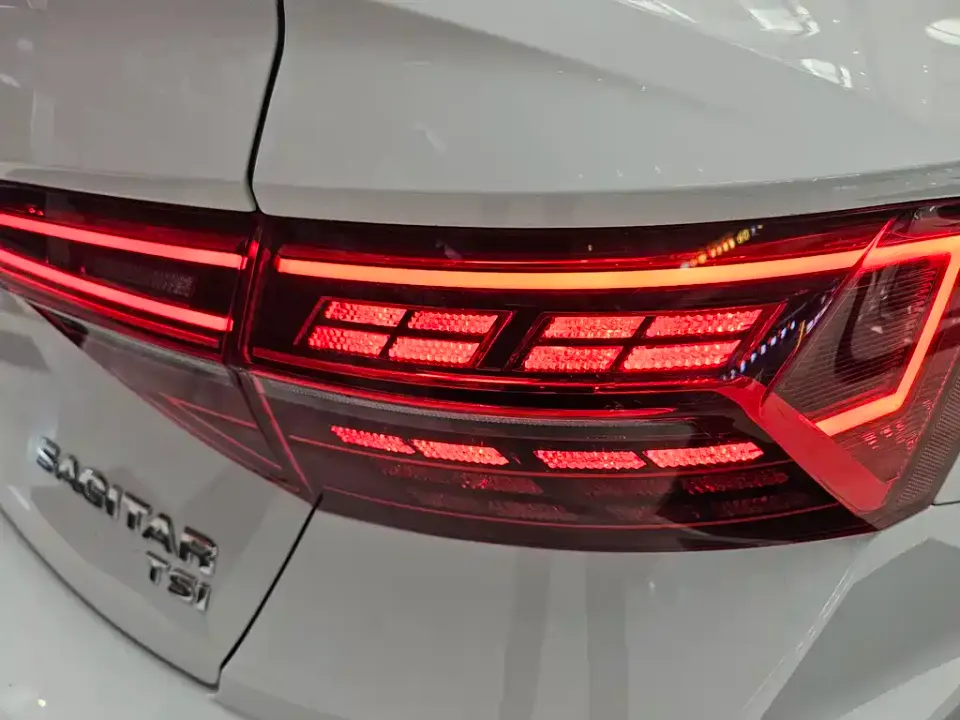 Volkswagen Sagitar