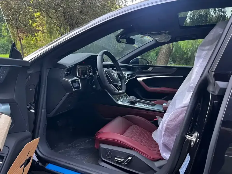 Audi A7L