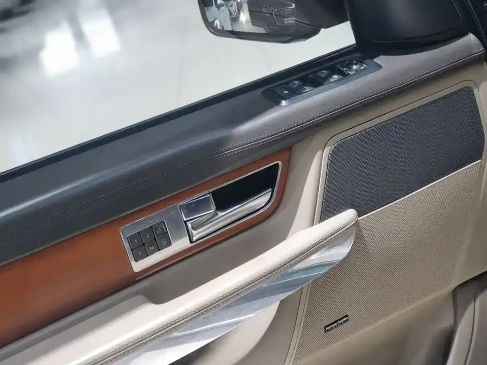 Land Rover Sport
