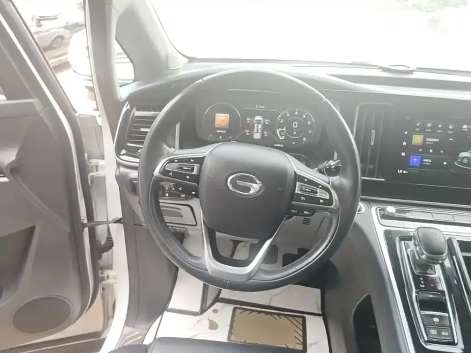 GAC Trumpchi M8