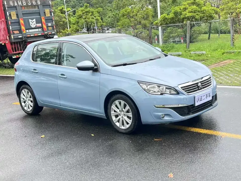 Peugeot 308S