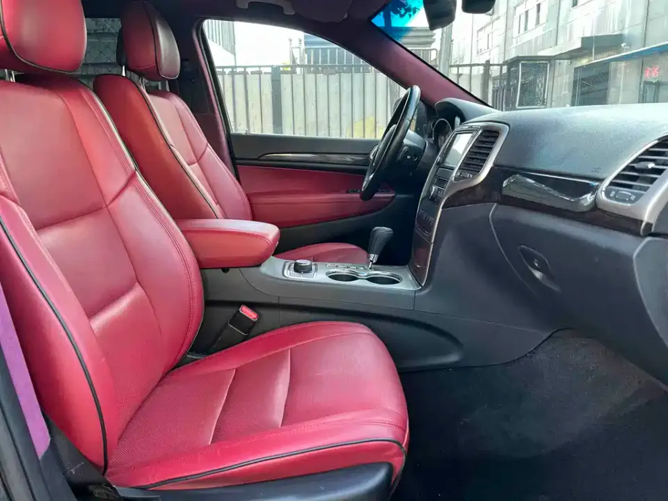 Jeep Grand Cherokee (Import)