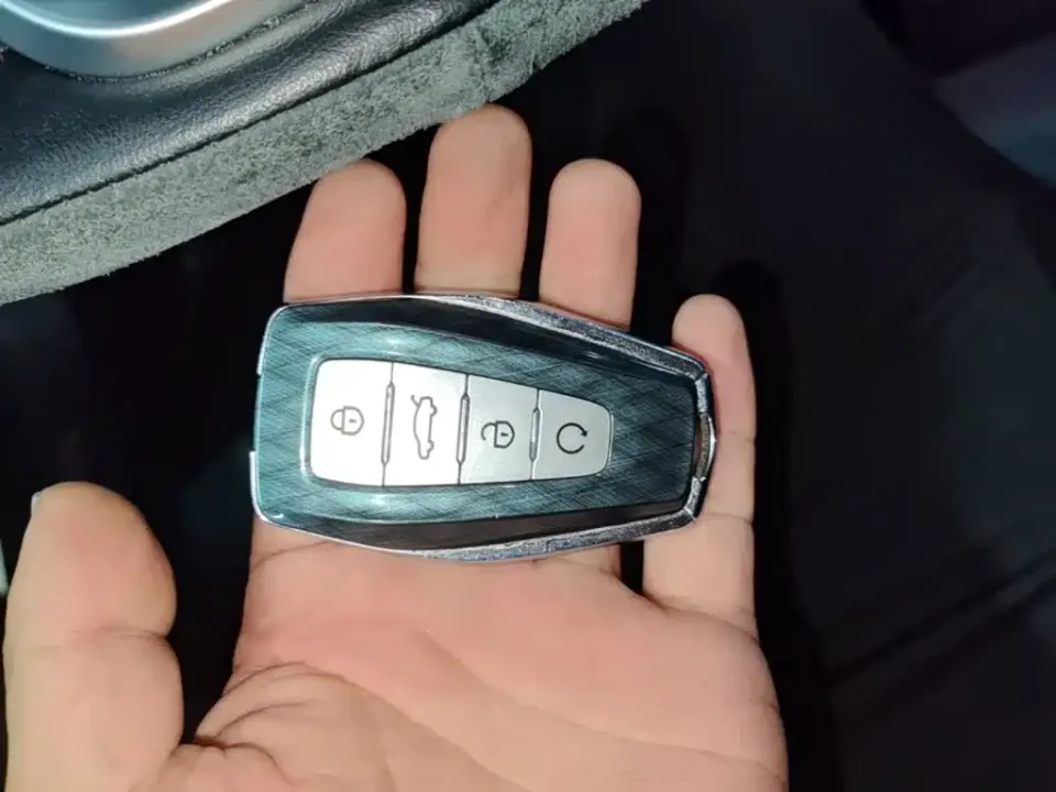 Geely Xingyue L