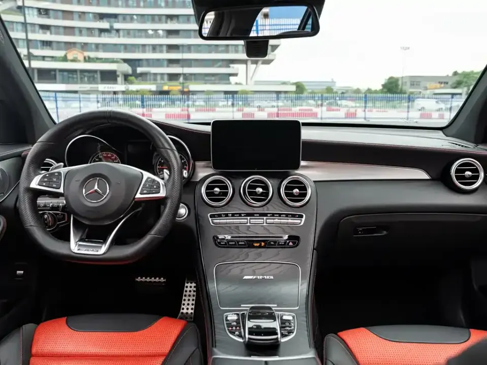 Mercedes-Benz GLC AMG