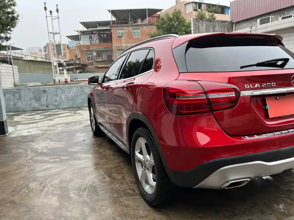 Mercedes-Benz GLA