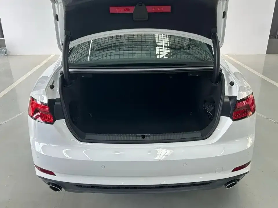 Audi A5 (Import)