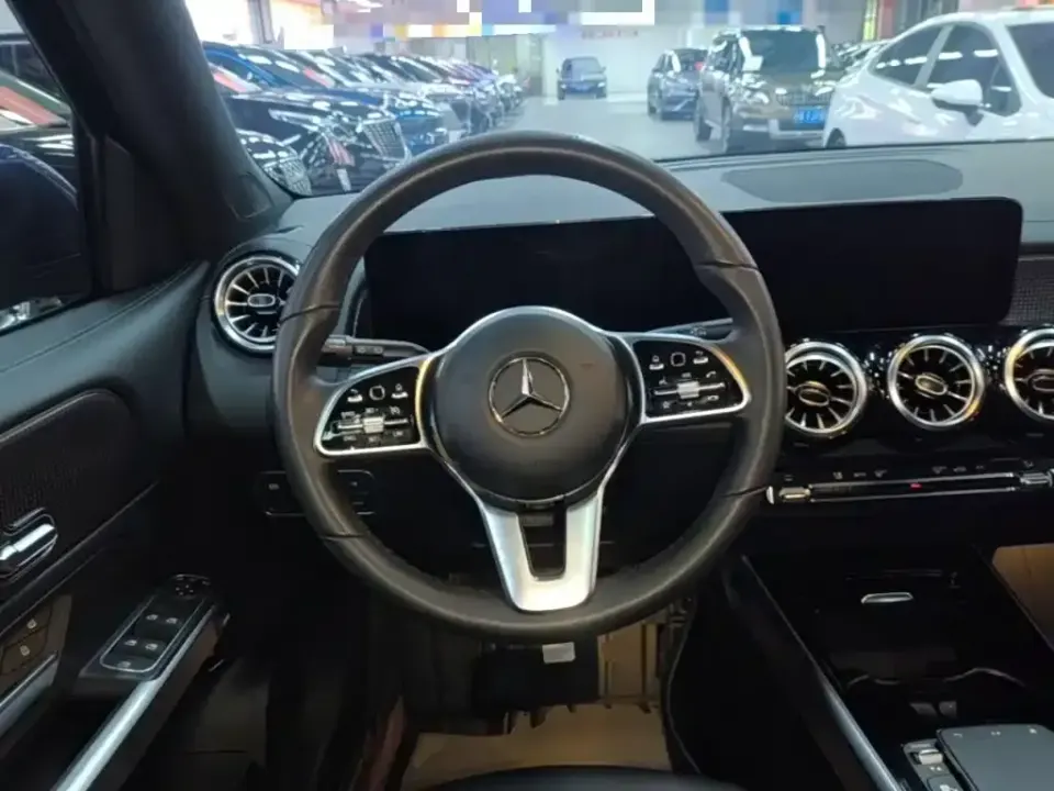 Mercedes-Benz GLB