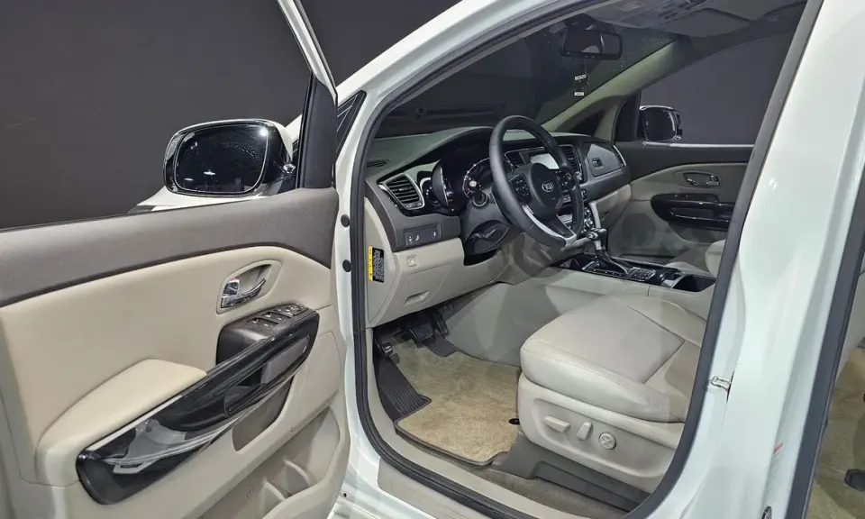 Kia Canival
