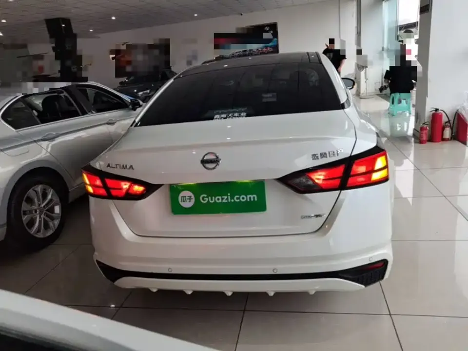 Nissan Teana