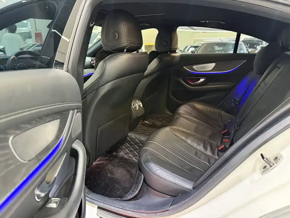 Mercedes-Benz CLS