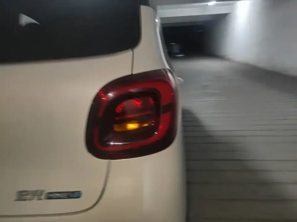 Wuling MINIEV