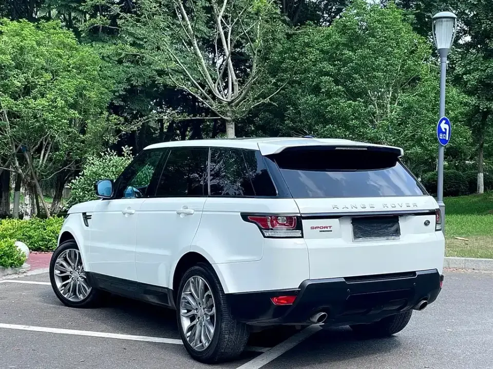 Land Rover Sport