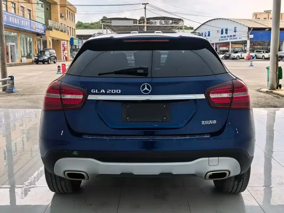 Mercedes-Benz GLA