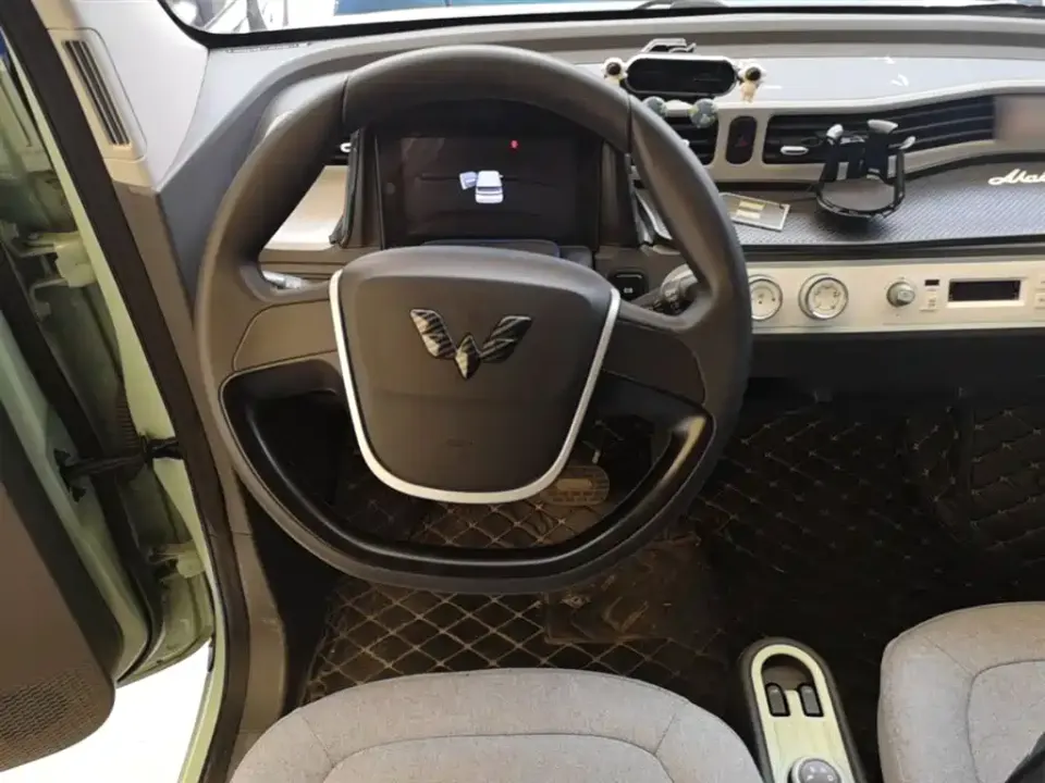 Wuling MINIEV