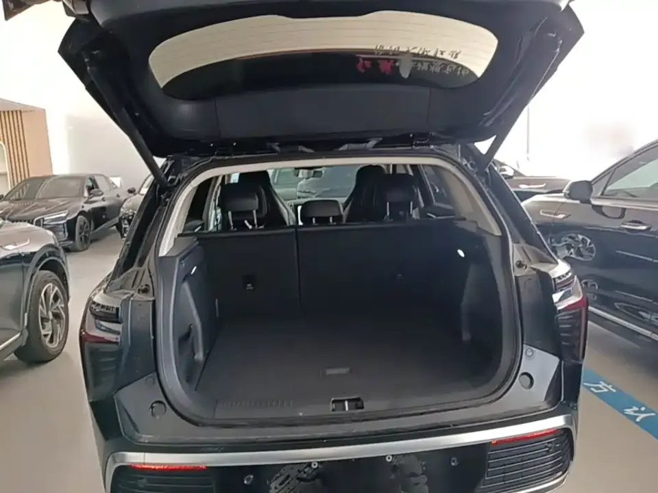 Hongqi Hongqi HS3 PHEV