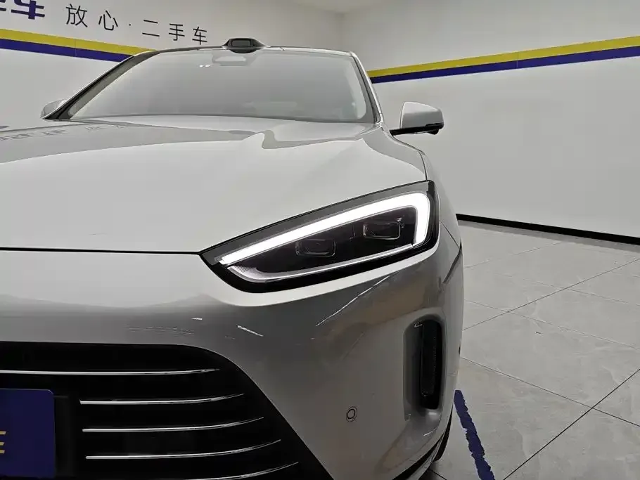 AITO AITO M5