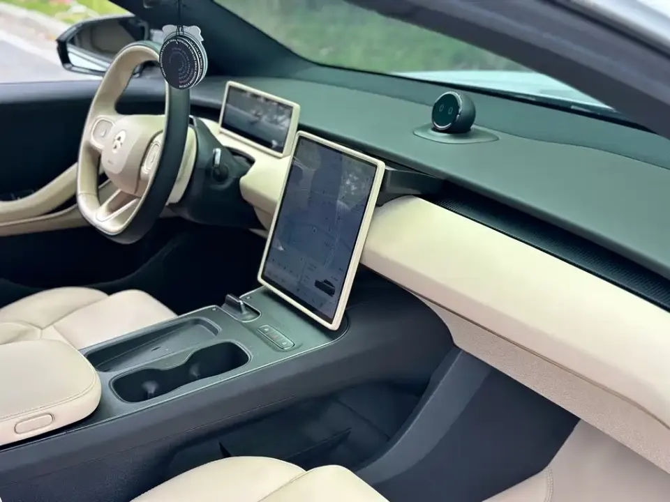 Nio ET5T