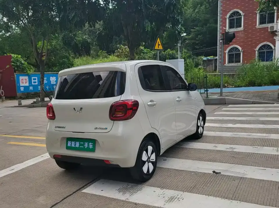 Wuling MINIEV