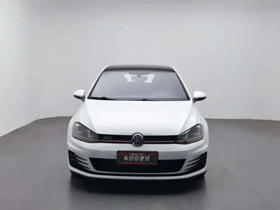 Volkswagen Golf GTI