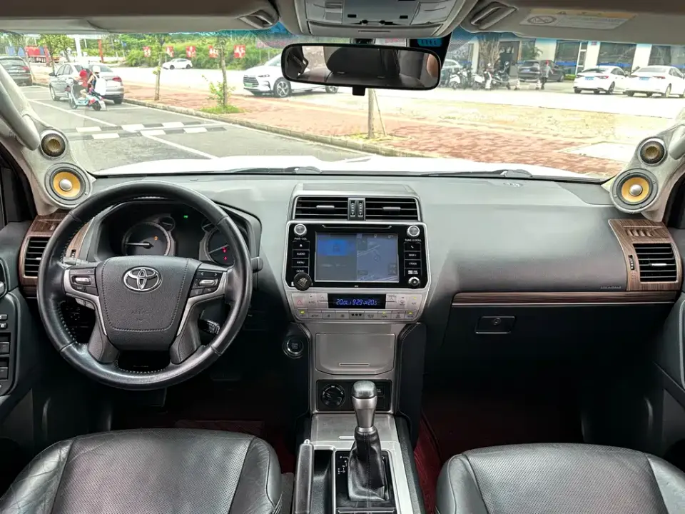 Toyota Prado