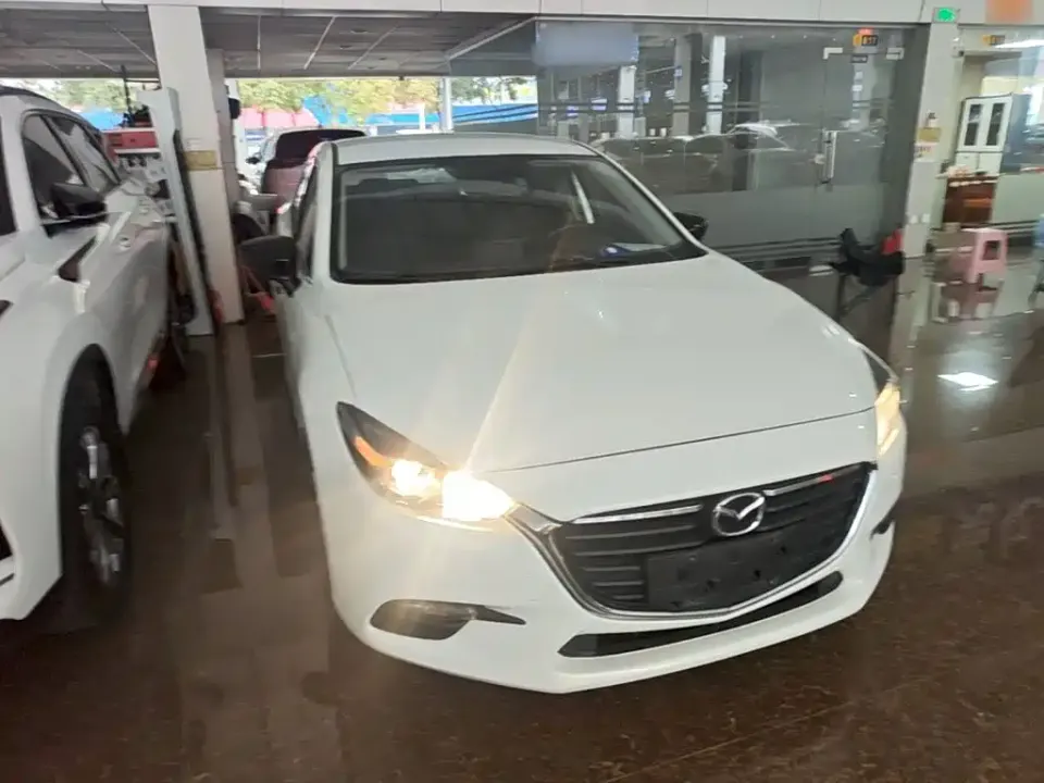 Mazda 3 Axela