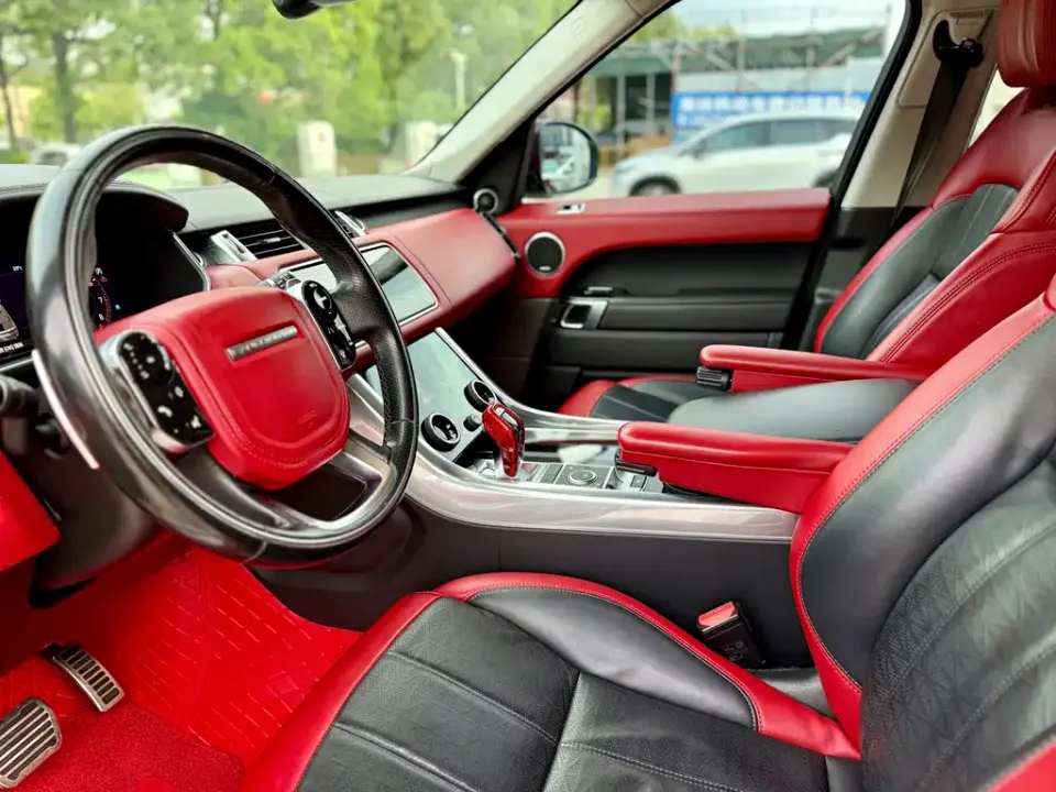 Land Rover Sport