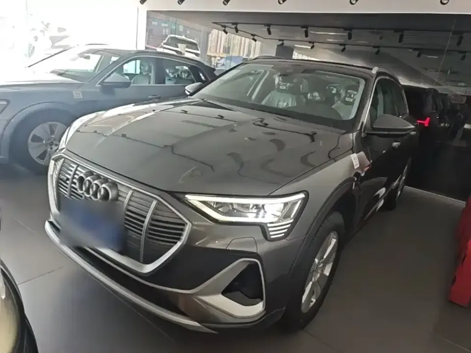 Audi e-tron