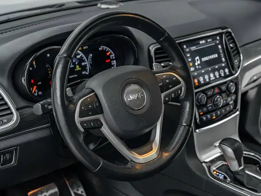Jeep Grand Cherokee (Import)