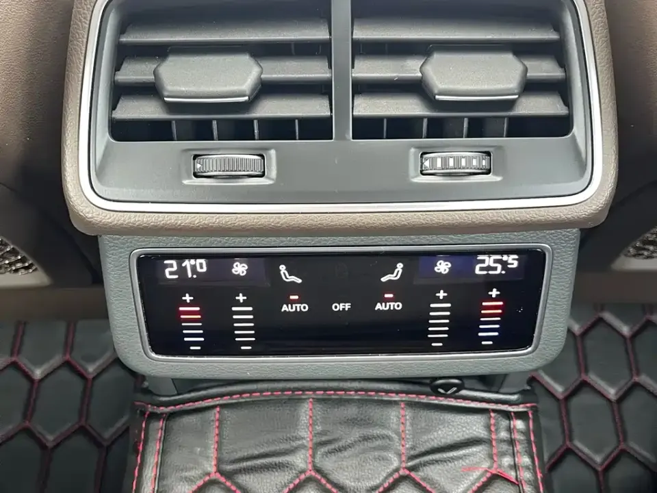Audi A7L