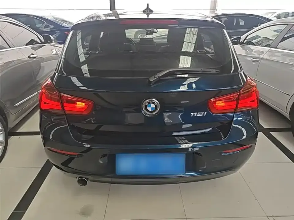 BMW 1 Series (Import)