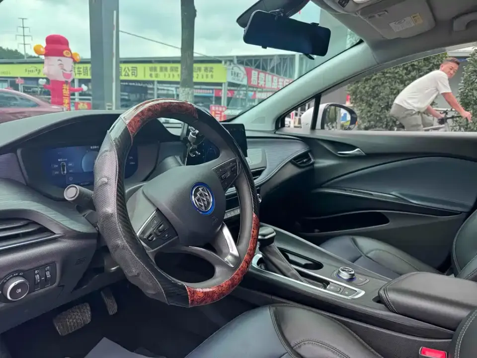 Buick Velite 6