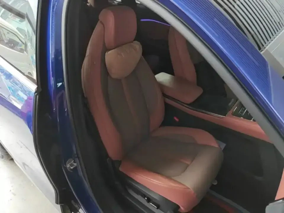 Nio EC6
