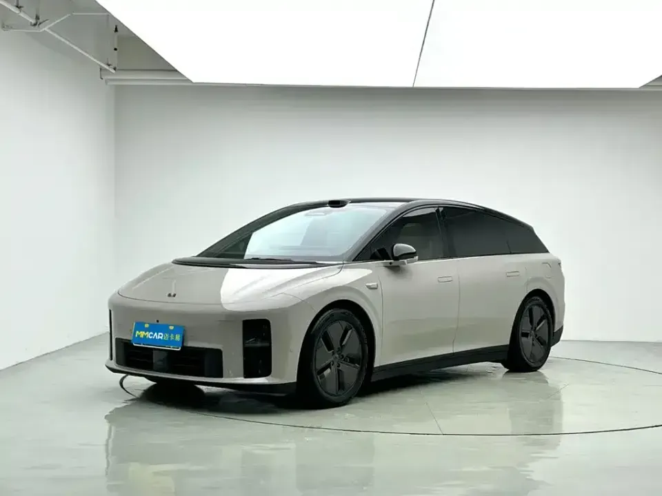 Li Li i6