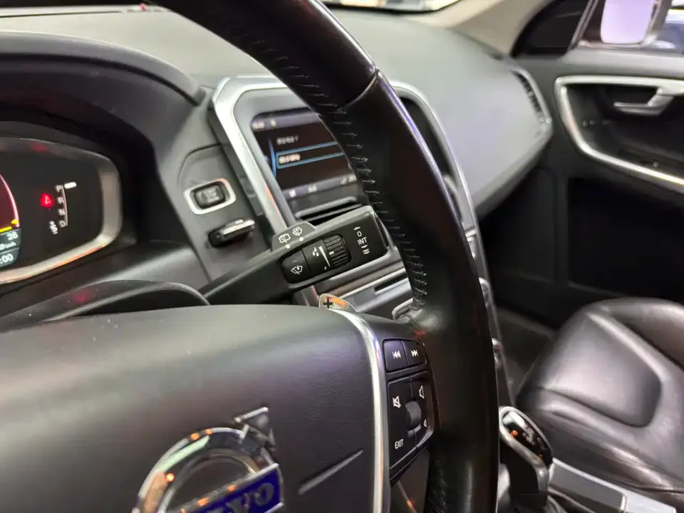 Volvo XC60 (Import)