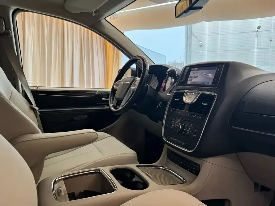 Chrysler Grand Voyager (Import)