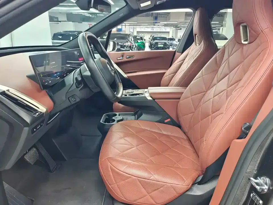BMW iX M60