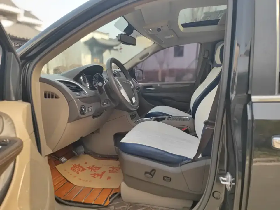 Chrysler Grand Voyager (Import)