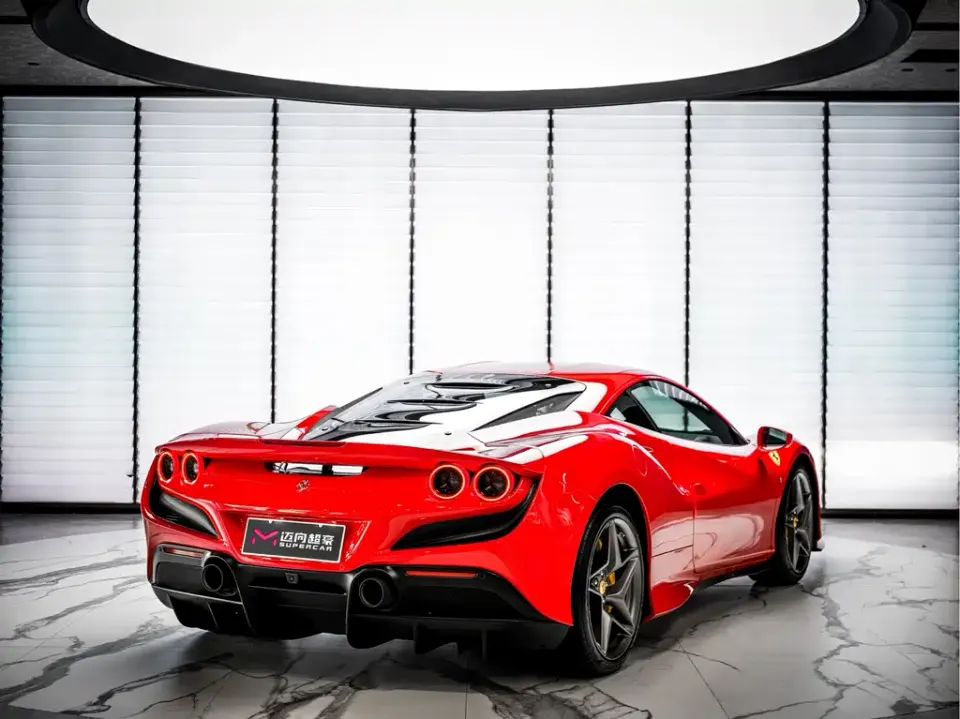Ferrari F8