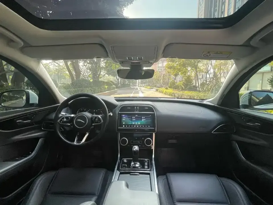 Jaguar XEL