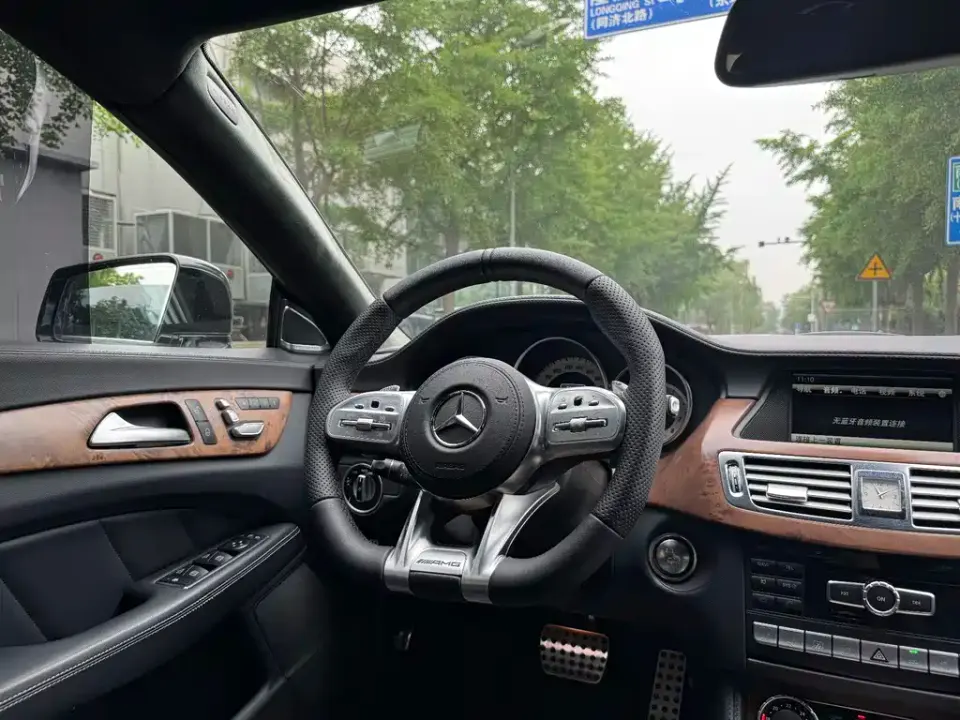 Mercedes-Benz CLS