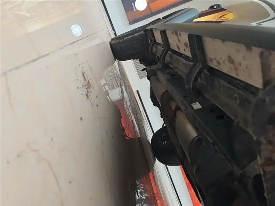Tank 300
