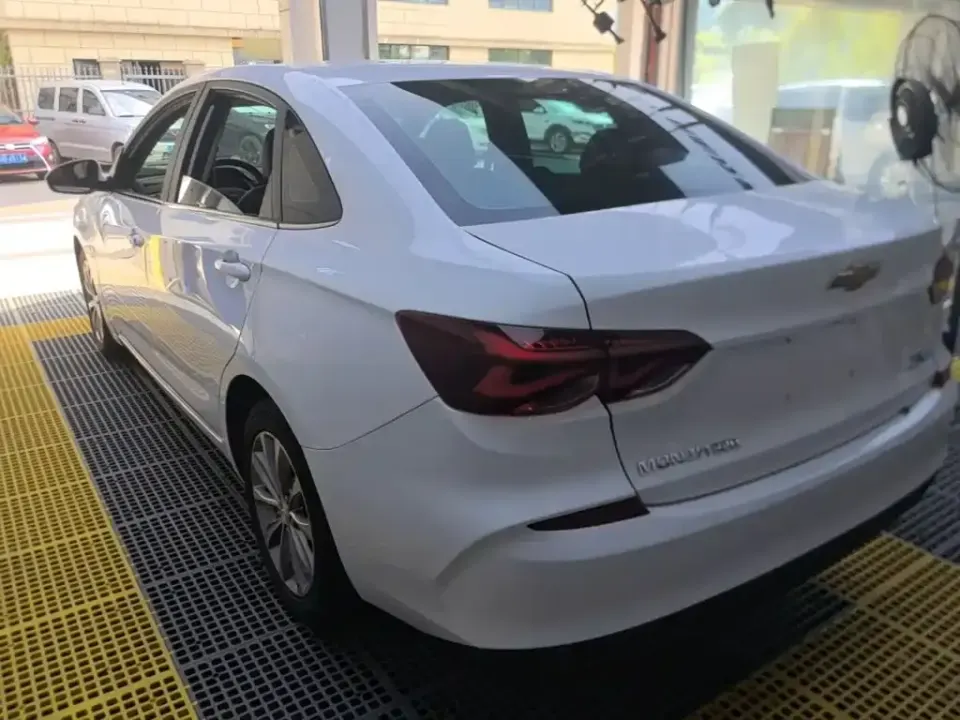 Chevrolet Monza