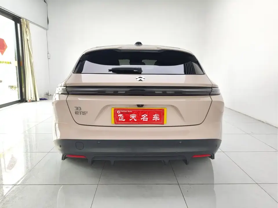 Nio ET5T