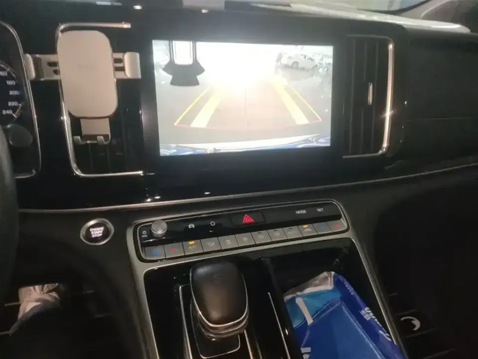 GAC Trumpchi M8